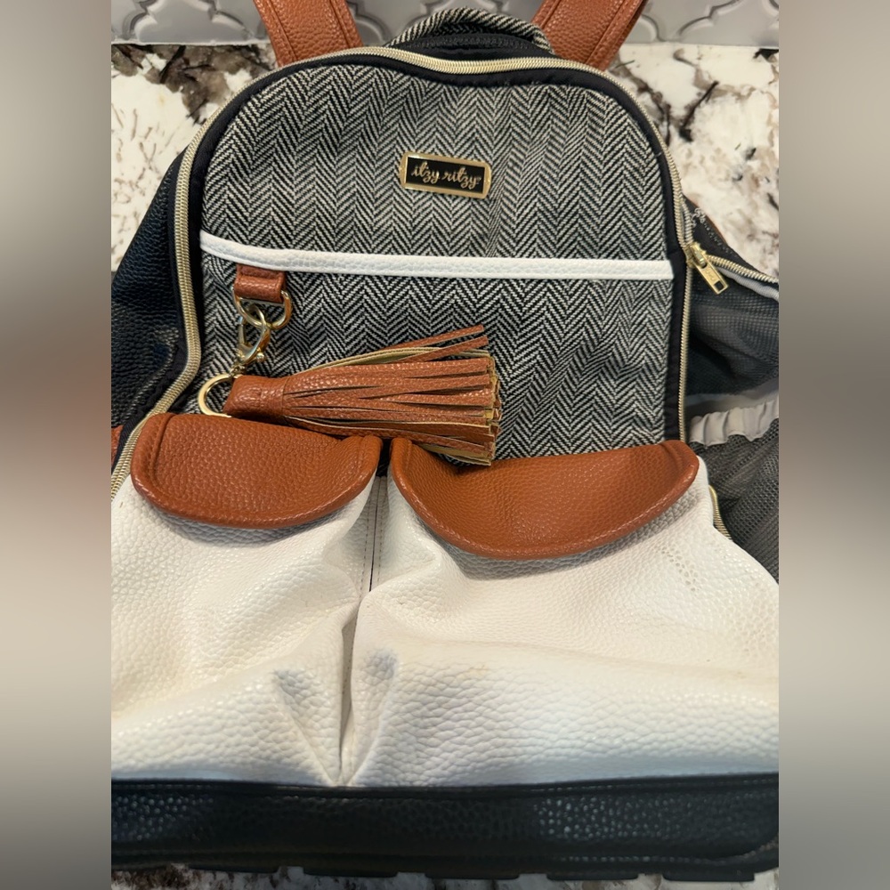 Itzy ritzy diaper bag